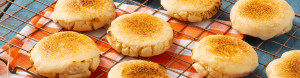 Biscuits au sucre garnis de crème brûlée